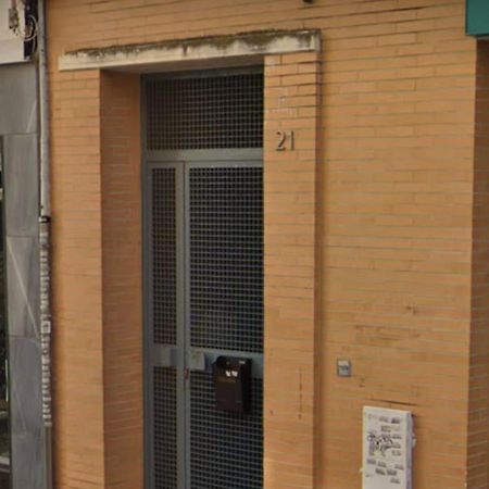 Apartamento Virgen De La Victoria Севиля Екстериор снимка